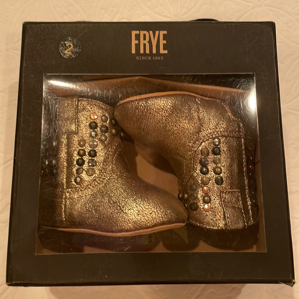 Adorable baby Frye boots!